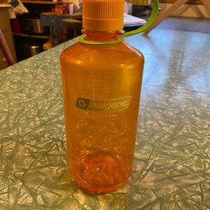 Nice Orange 32 Oz Nalgene Narrow-Mouth Water Bottle Yellow/Green Cap